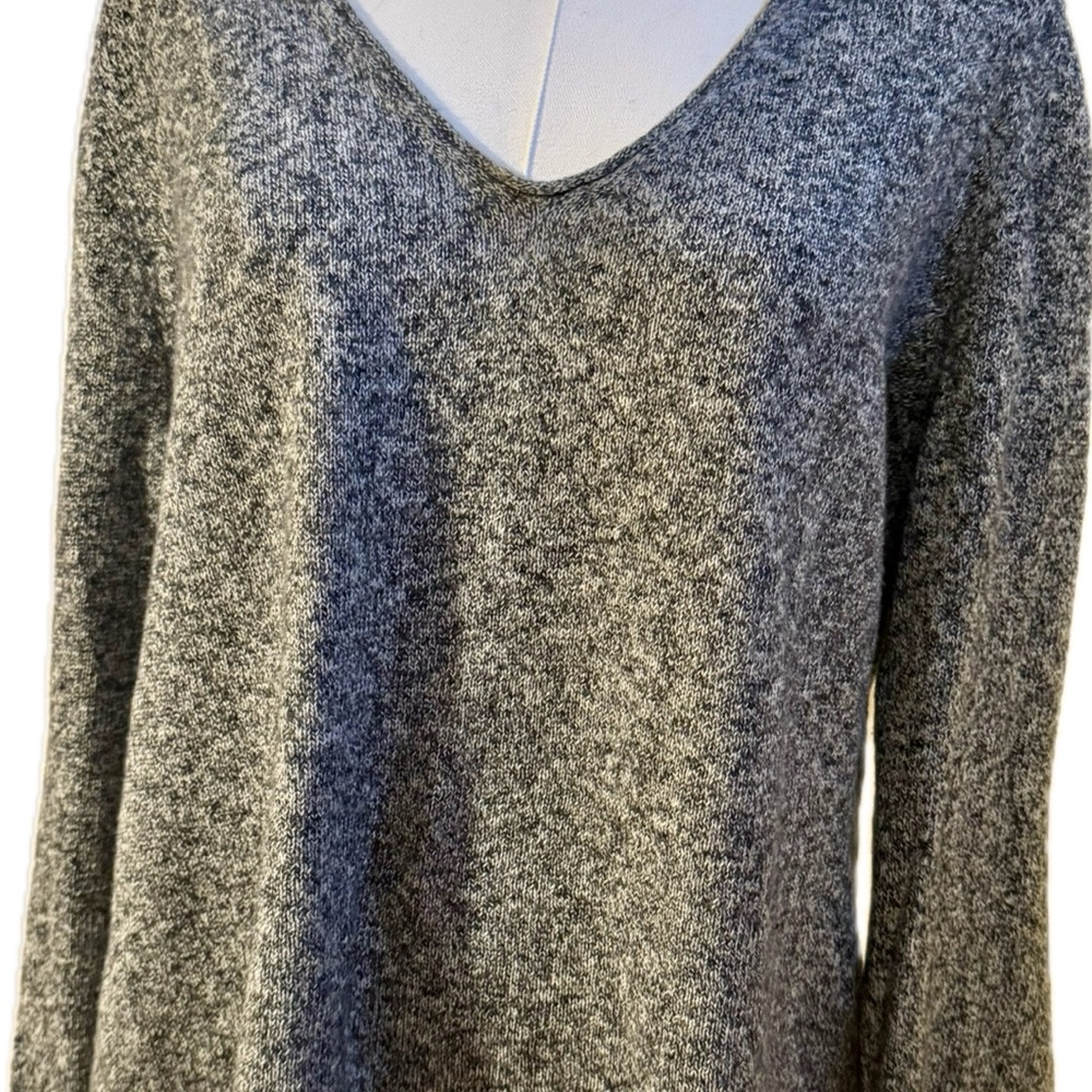 Old Navy Heathered Grey Cotton-blend Sweater